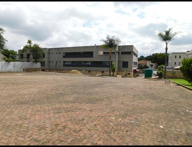 5,047M² OFFICE TO LET IN FERNDALE